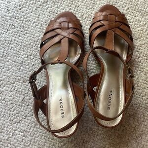 Brown leather Y2K wedges size 10